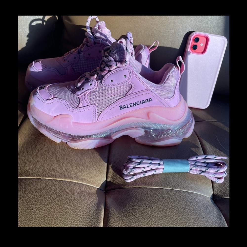 Balenciagas triple s